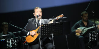 «Τραμπάλα», ο Κώστας Μακεδόνας παρουσιάζει το νέο του album σε μουσική Γιάννη Χριστοδουλόπουλου και στίχους Λευτέρη Παπαδόπουλου!