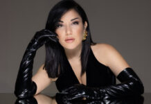 Η Μαριάννα Παπαμακαρίου στην Οδό Λυσίου στην Πλάκα