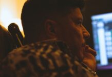 Ο Γρηγόρης Τσιάνης παίρνει τους… “Δίδυμους Δρόμους” και παρουσιάζει το πρώτο του album