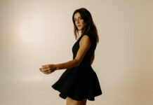 Η Βασιλική Μιχαλοπούλου κυκλοφορεί το πρώτο προσωπικό της album «Ενδεχόμενα»