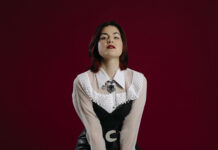 Με φυσικά όργανα και ακουστικό ήχο, η Πολυξένη Καράκογλου στην ΠΛΥΦΑ