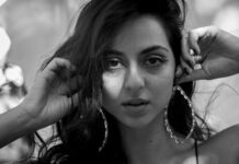 Vasilikí – “Dreamers in the dark”