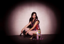 H Νεφέλη Φασούλη σε μια “Christmas Edition” εμφάνιση, στον Σταυρό του Νότου!