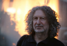 Το νέο άλμπουμ του Γιώργου Καζαντζή κάνει στάση για μια πρώτη παρουσίαση στον Σταυρό του Νότου, με εκλεκτούς καλεσμένους…