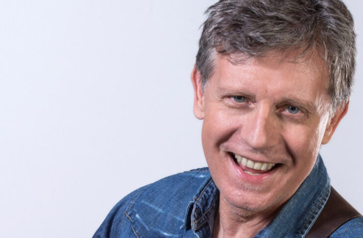 Ο Γιάννης Σαββιδάκης …καλεί «Δέκα Μάγισσες» στο MÉTRON Stage!