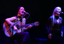 Η Ελένη και η Σουζάνα Βουγιουκλή επιστρέφουν στη σκηνή του Theatre Of The No