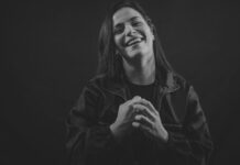 Άννα Χρυσάνθου – “Παράσταση”