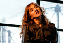 Μαρία Παπαγεωργίου – “Υπάρχει κάποιος”