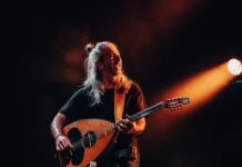 Ο Γιάννης Χαρούλης σε συναυλίες σε Αθήνα και Θεσσαλονίκη