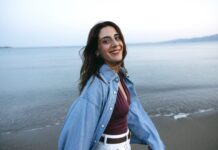 Η Βασιλική Μιχαλοπούλου παρουσιάζει το videoclip από το τραγούδι της «Ενδεχόμενα»