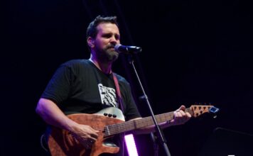 Σπύρος Γραμμένος – “Αυτή τη χρονιά”