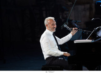 Live album από τη συναυλία του στο Ηρώδειο κυκλοφορεί ο Μίνως Μάτσας…