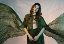 Μια άλλη εκδοχή με τη Μαρία Κουτσουρλή στον Σταυρό του Νότου Club