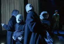 «Η λέξη πρόοδος στο στόμα της μητέρας μου ηχούσε πολύ φάλτσα» για 3η χρονιά, στο Θέατρο Μπέλλος