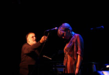 Συναυλία αφιέρωμα στον Θάνο Μικρούτσικο με τη Ρίτα Αντωνοπούλου και τους Ρεβάνς