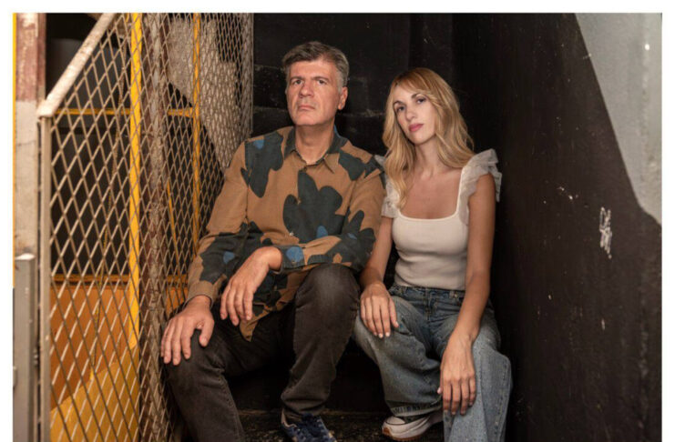 Ελεονόρα Μανόνα feat. Φοίβος Δεληβοριάς – “Ένα τραγούδι για τ’ αστέρια”