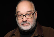 Ο Γιώργος Μουκίδης ζωντανεύει την μουσική του ιστορία στην Οδό Λυσίου