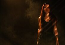 Βάλια Σκούρα – “Δάκρυ δάκρυ”