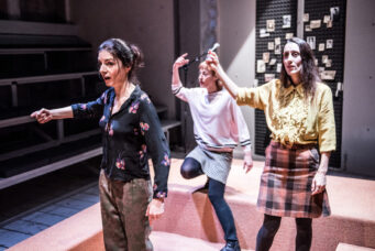 ta_xronia_theater_2025_12_004