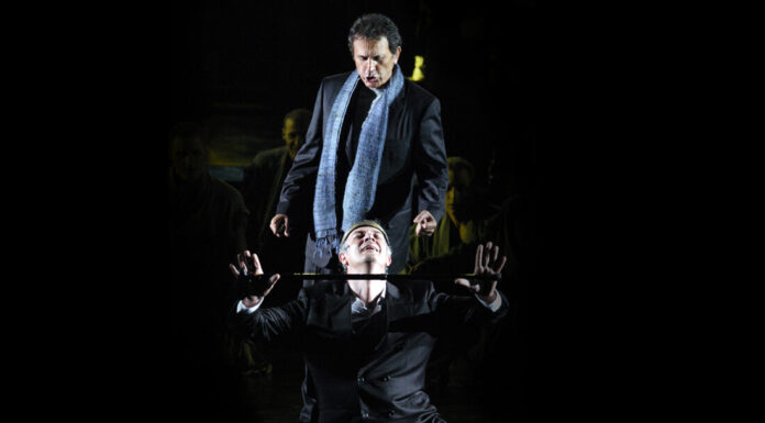 Ο Γιώργος Νταλάρας κυκλοφορεί τα τραγούδια της παράστασης “Οιδίπους Τύραννος”, σε μουσική Goran Bregovic και στίχους Λίνας Νικολακοπούλου