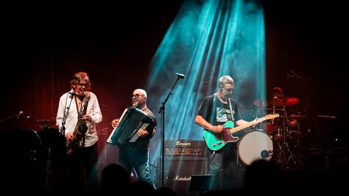 dire_straits_legacy_2026_01_003