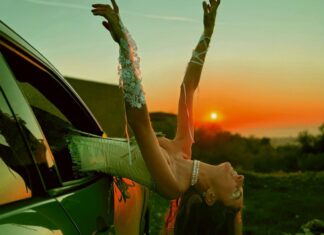 Cilia Katrali – “Πυροτεχνήματα”