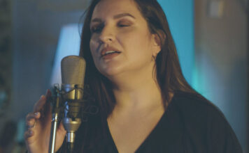 Χρυσή Κρητικοπούλου – “Αν είναι η αγάπη αμαρτία” & “Λιανοτράγουδο” (διασκευές)