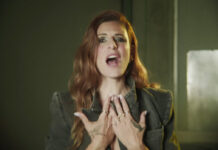 Angelika Dusk – “Θα ‘μαι εδώ όταν κλαις” / “Cry”