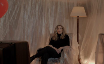 Βιολέτα Ίκαρη – “Στο τέλος”