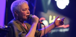 Η Μελίνα Κανά με τον Αλέξανδρο Δάικο & τους Otra Rota στον Σταυρό του Νότου Plus