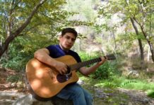 Ο Λευτέρης Πασσιάς κατεβαίνει από τη Μακεδονία στο Μπαράκι της Διδότου. Μαζί του Σαββέρια Μαργιολά και Ναταλία Λαμπαδάκη