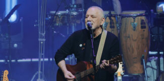 Ο Νίκος Πορτοκάλογλου οπτικοποίησε τα “Νέα φτερά”!