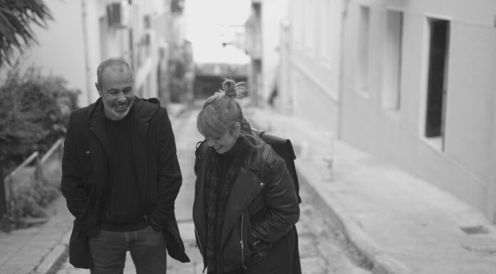 Νάσος Αρώνης feat. Joanna Drigo – “Κι εγώ το ίδιο”