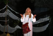 «Ιλαριοπούλα», με την Ευτυχία Μοσχάκη. Μια αληθινή ιστορία για το μεγαλείο της κρητικής ψυχής, στο θέατρο Arroyo