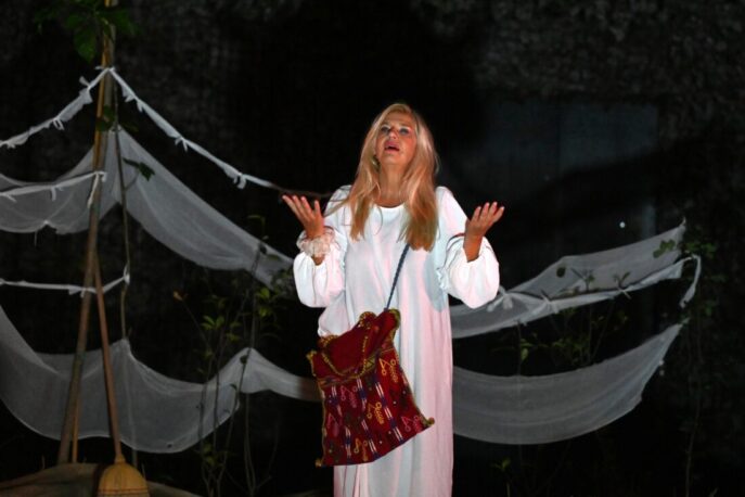 ilariopoula_theater_2026_03_001