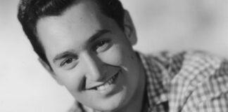 Ποιος ήταν ο Neil Sedaka… Ο πιανίστας που έντυσε την ποπ με μελωδία και συναίσθημα