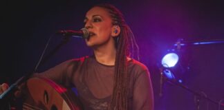 Η Βάσια Βουγιουκλή στο Theatre of the NO