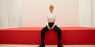 Η Irene Skylakaki παρουσιάζει το άλμπουμ “Shame” στον βιομηχανικό χώρο ΦΙΑΤ