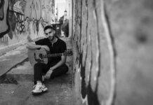 Βασίλης Κεφαλιανός feat Πάνος Βλάχος – “Στην Αθήνα”