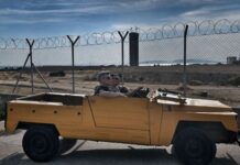 Μανώλης Φάμελλος & Φοίβος Δεληβοριάς – “Νότια Προάστια”