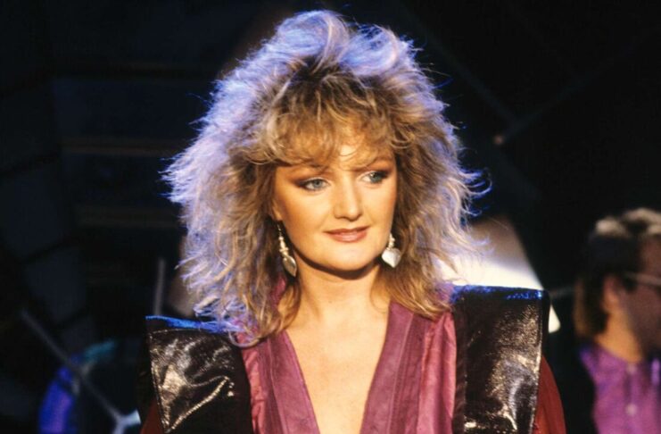 Bonnie Tyler: Η βραχνή φωνή που μπορούσε να γίνει καταιγίδα