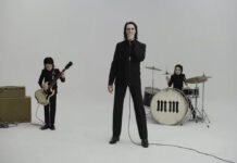 Ο Marilyn Manson επιστρέφει επιθετικά με το «Front Toward Enemy»