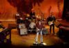 Οι The Waterboys ανακαλύπτουν χαμένα τραγούδια μέσα στις ηχογραφήσεις του «Fisherman’s Blues»