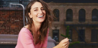 Η Sara Bareilles επιστρέφει μετά από επτά χρόνια με το βαθιά προσωπικό «Good Grief»