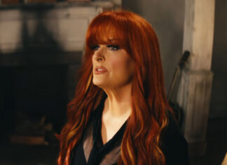 Wynonna Judd: Τραγουδά για τον πατέρα που δεν γνώρισε ποτέ και τα αποκόμματα που αποκάλυψαν μια συγκινητική αλήθεια