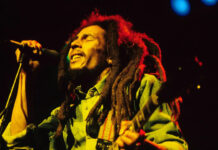Τέτοια μέρα, χρόνια πριν… ο Bob Marley ανέβαινε για τελευταία φορά στη σκηνή και έκλεινε με το «Get Up, Stand Up»