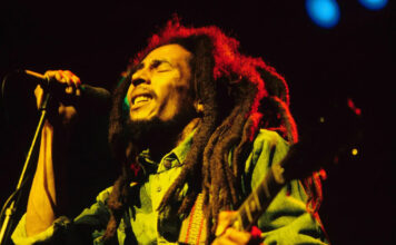 Τέτοια μέρα, χρόνια πριν… ο Bob Marley ανέβαινε για τελευταία φορά στη σκηνή και έκλεινε με το «Get Up, Stand Up»