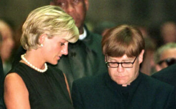 Τέτοια μέρα, χρόνια πριν… ο Elton John αποχαιρετούσε την Diana με το «Candle in the Wind»