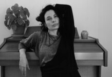 Πένθος, εξορία και καθημερινή φθορά στο νέο «Boring» που κυκλοφόρησε η Michelle Gurevich