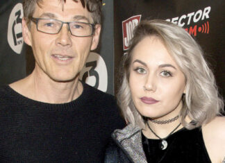 Ο Morten Harket των a-ha, τραγουδά με την κόρη του Tomine στο νέο «Hold Me»